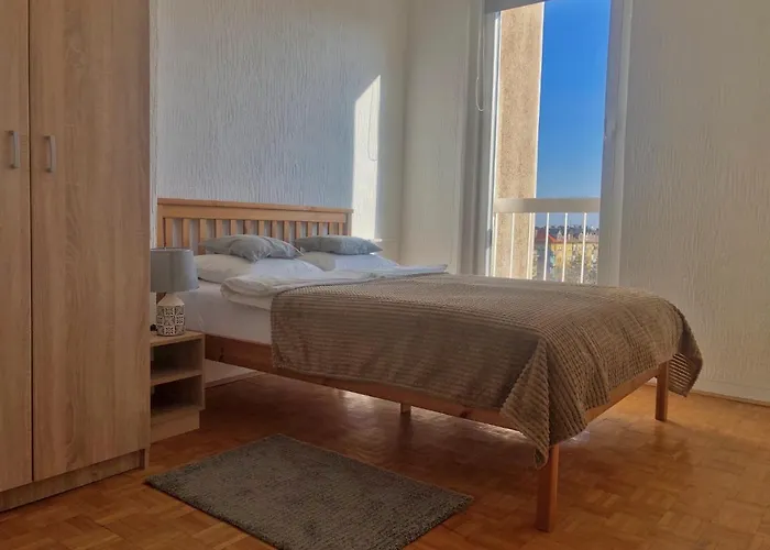 Sokolov アパート スメデレヴォ